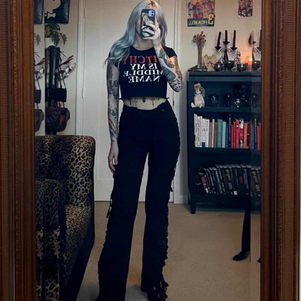 Graphic crop top